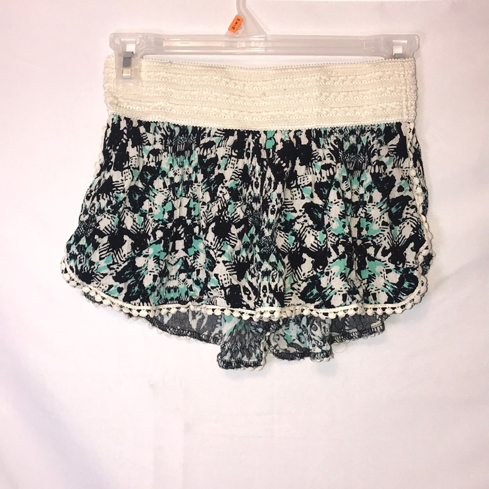 2/ $10  Cute flowy shorts